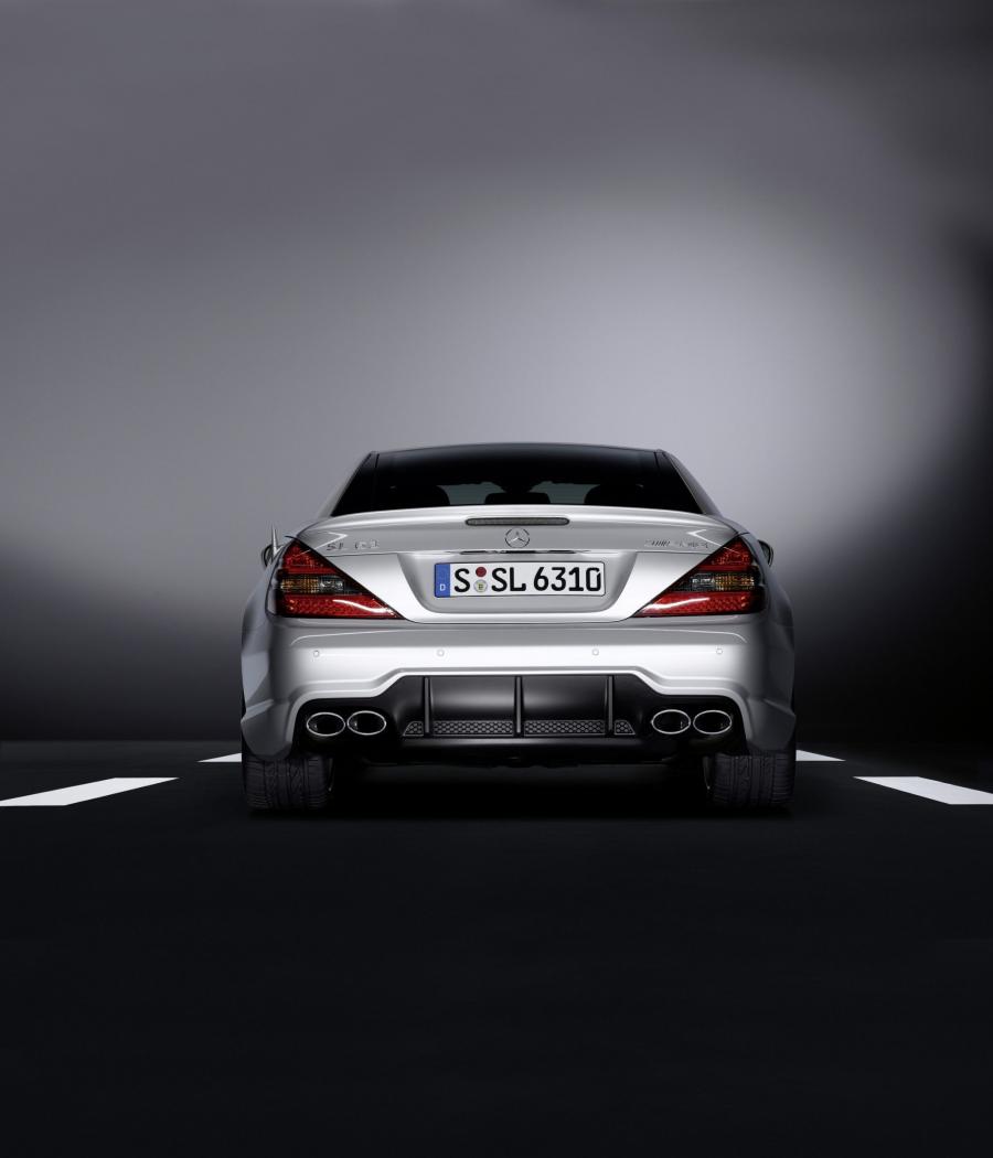 Mercedes-Benz SL63 AMG 2009 года  (фото 15 из 43)